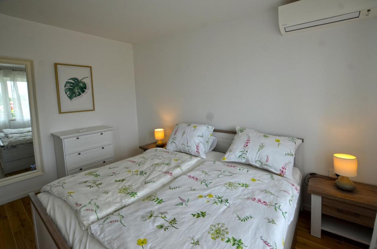Apartman Sarah *